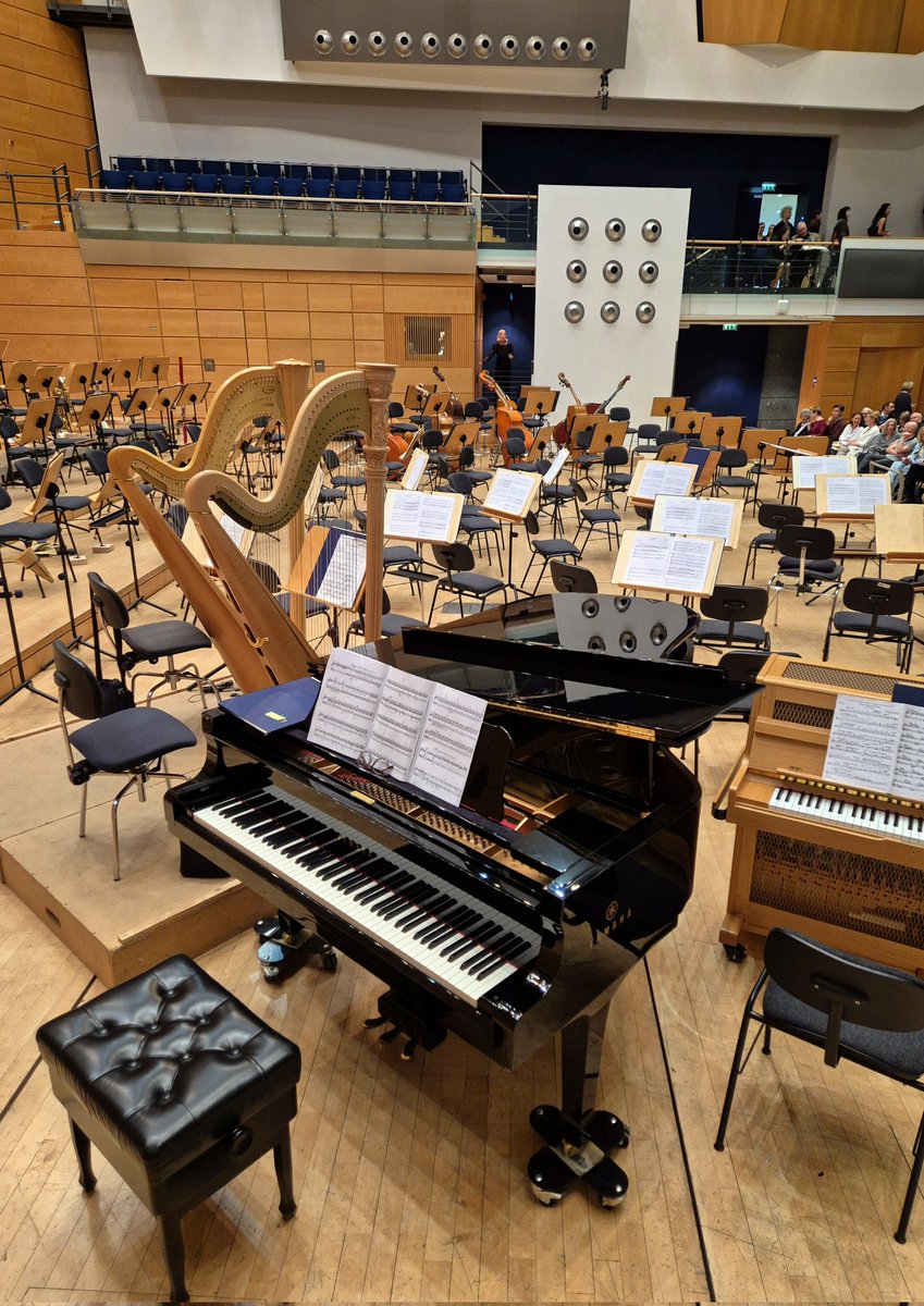 Heute schon das letzte #Sinfoniekonzert der #StaatskapelleHalle - auf dem Programm Inlandsis der zeitgenössischen französischen Komponistin Camille Pépin und #RichardStrauss' #Alpensinfonie 🎶