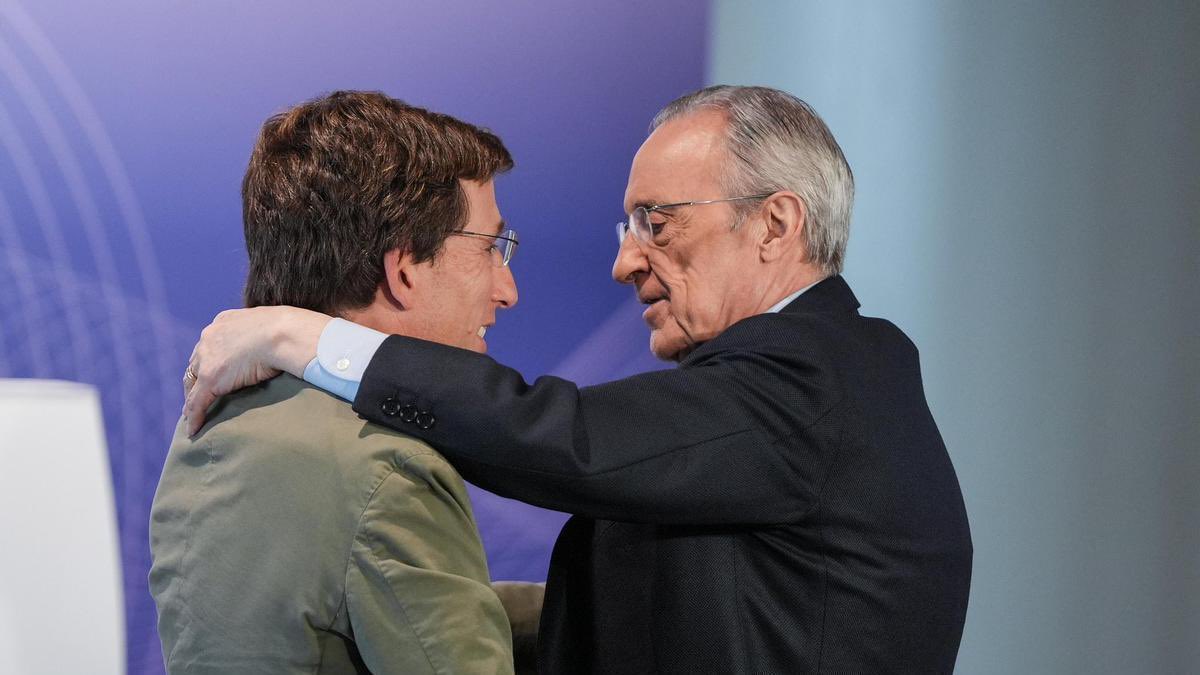 -Oye Almeida, me he enterado de que vas a ser padre.
-Así es, Florentino.
-¿Y qué tal habiendo perdido la virginidad?
-No, si todavía soy virgen, embaracé a mi mujer con un cunnilingus.