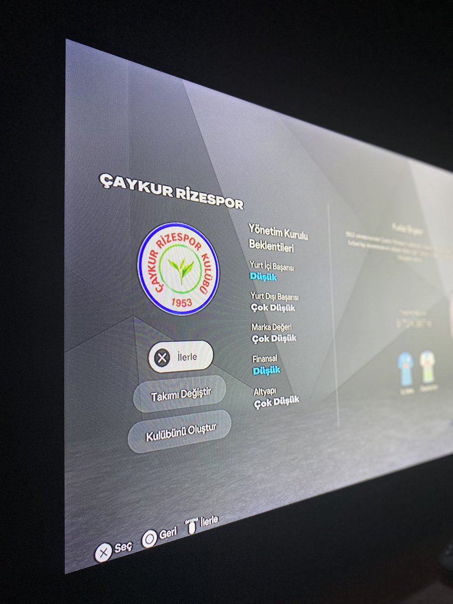 FC 25 te ilhan hoca ile bi kariyer güzel gider be 💚💙