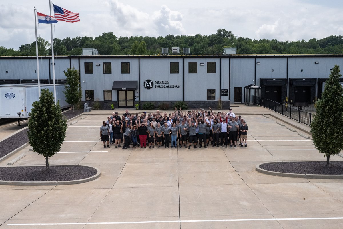 Morris_Pkg's tweet image. This Memorial Day, we honor and remember the brave individuals who gave their lives in service to our country. We’re grateful for their sacrifice and the freedoms we enjoy every day.

#CareersInManufacturing #PlymouthMN #MadeInUSA #TheMorrisPackagingWay