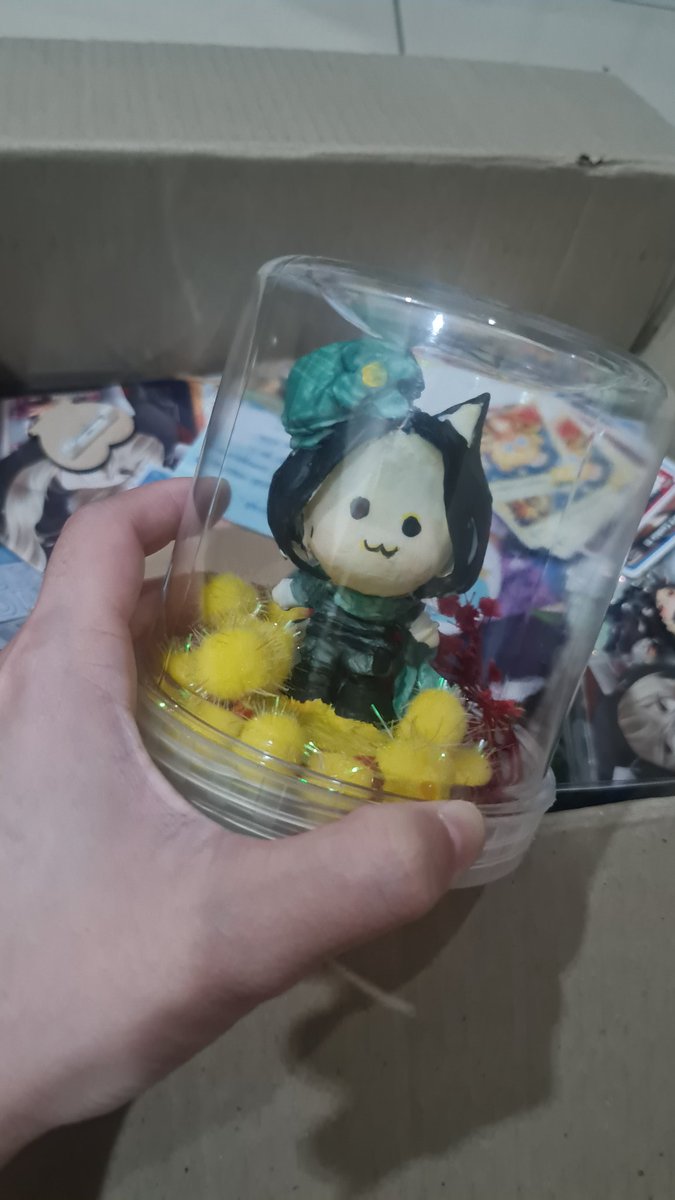 I feel that the flour becomes a big focus on what people see but look at this!! My friend <a href="/Orca_ka/">orcatea | CFXX B35-36</a> gave me handmade OC Lyri in a jar 🥺🥺🥺