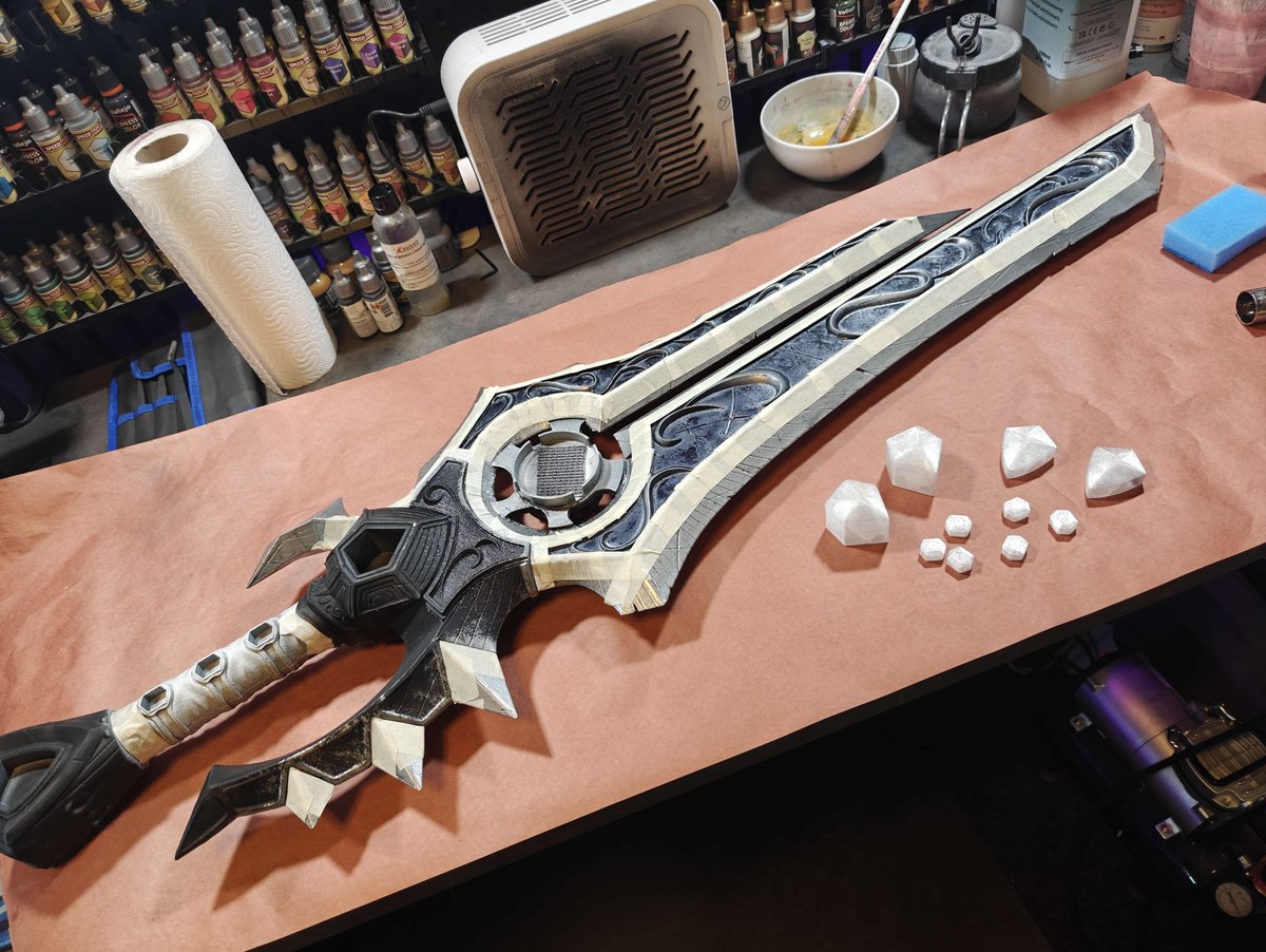 We going live with a painting stream! We gonna finish Shalamayne today! Just in time for #Dokomi2025 👀 Come say hi!
twitch.tv/renadra