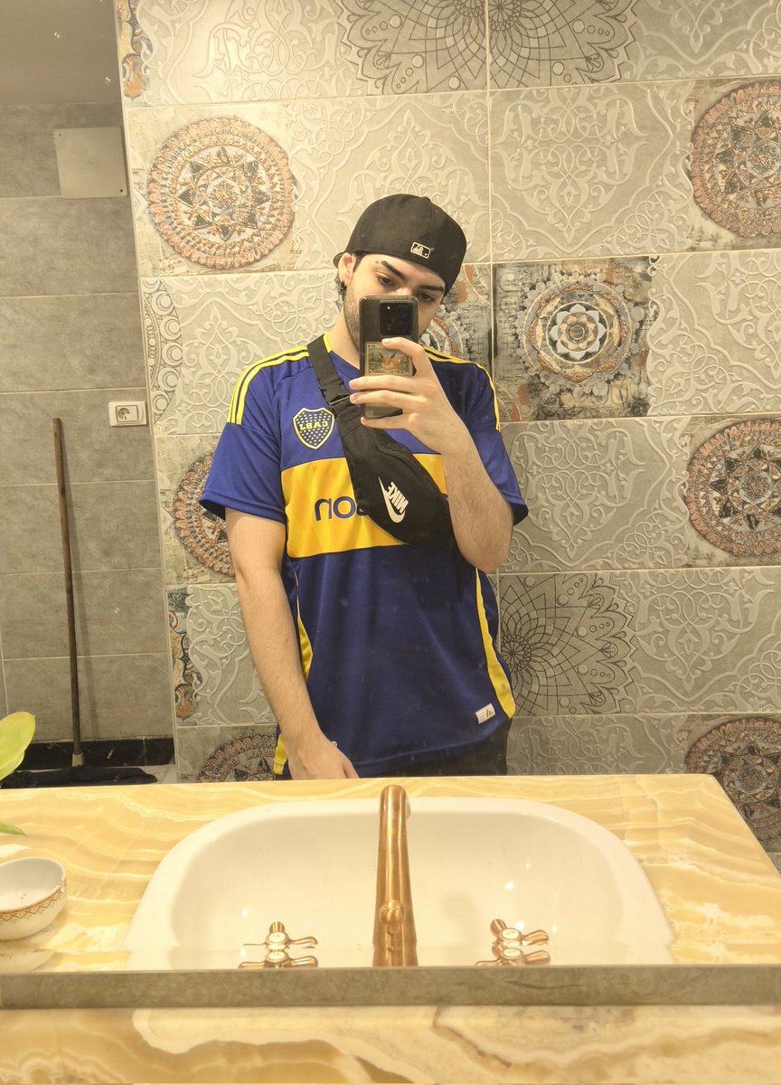 mala idea traer una camiseta de boca a Egipto 💀💀💀
