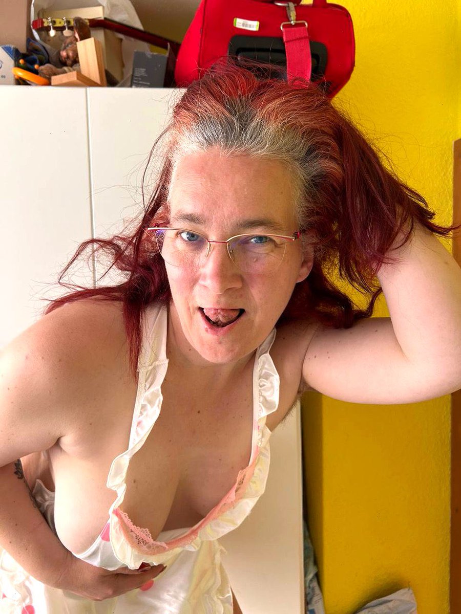 margretbrownn's tweet image. It's my BIRTHDAY today🎉🎁
where's all my❤️❤️❤️?