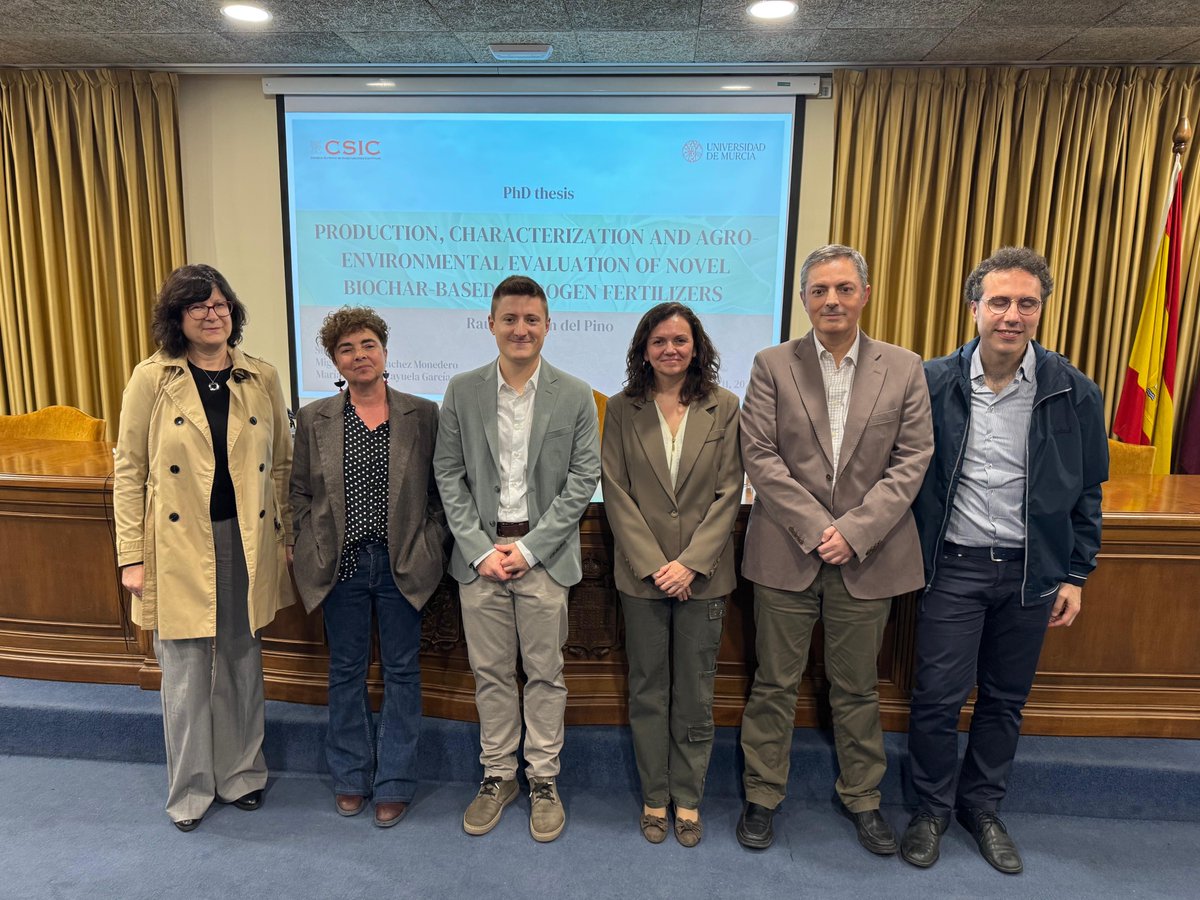 TESIS 🔬| Raúl Castejón del Pino ha presentado su tesis doctoral centrada en el desarrollo de fertilizantes órgano-minerales nitrogenados como una alternativa sostenible frente a los convencionales.

¡Enhorabuena!