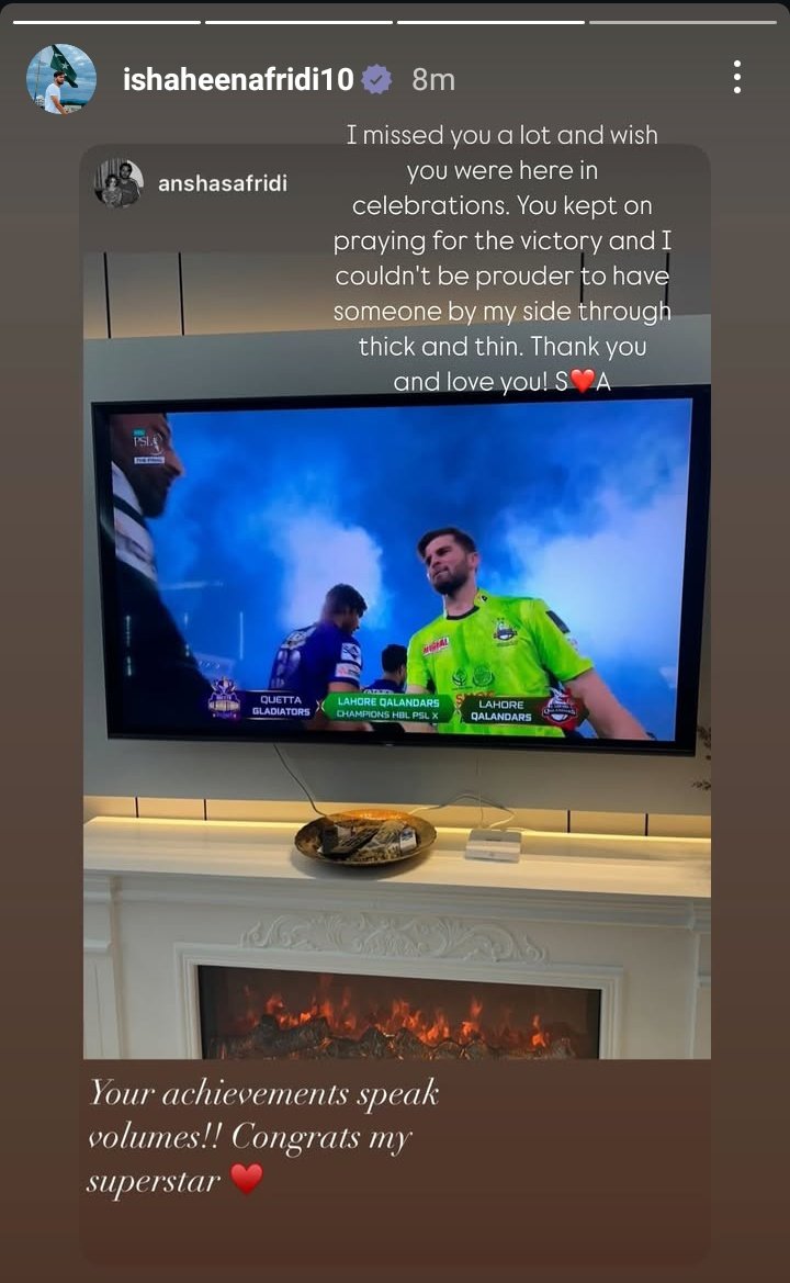 THIS MANNNN!! he's such a standard greenest flag husband  😭😭🤌🏻🎀