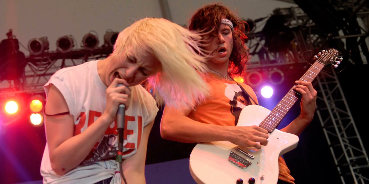 philthymag's tweet photo. All summer long @IzzyCihak will be spinning summertime jams on Philthy Radio (6/20, 7/18, and 8/15 on @YNotRadio), including phavorites from @janesaddiction, @maisiehpeters, @RamonesOfficial, @byopband, @BethanyCoast, @TheDollyrots, @bellesglasgow, @jordananye, and more!! https://t.co/QbhJDGQZYJ
