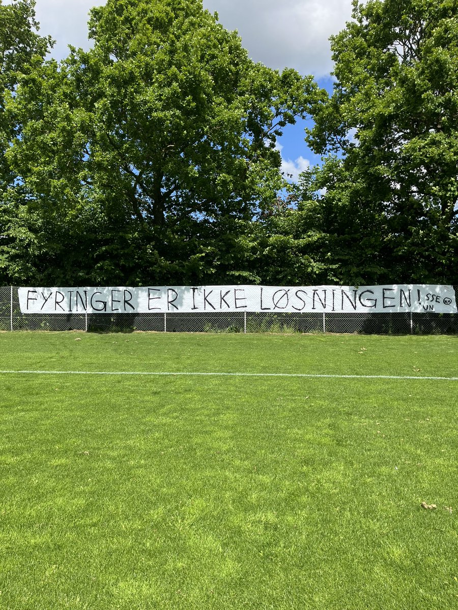 Kouffi2's tweet photo. VERPISST EUCH! https://t.co/umCuph5tKi