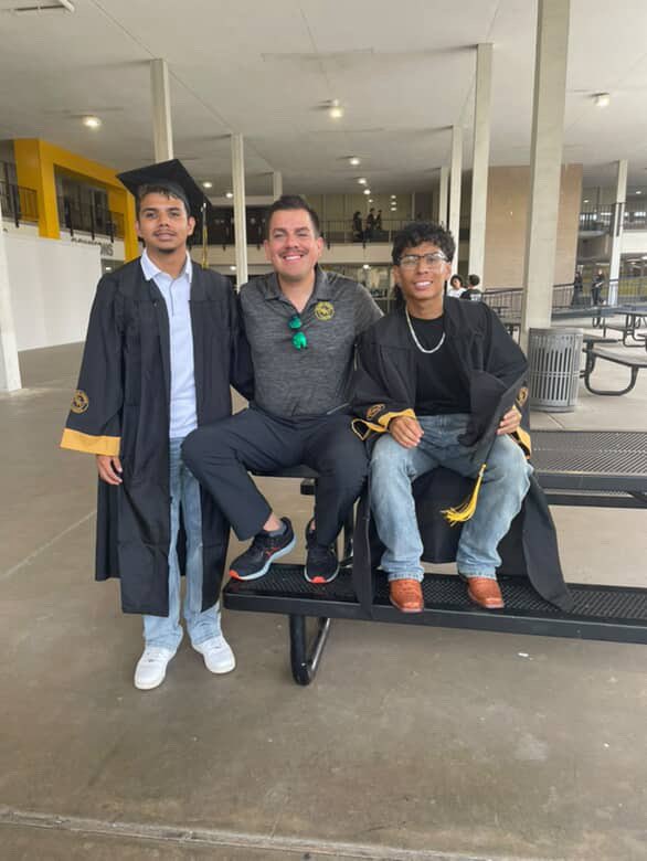 FutureOfficials's tweet photo. Congratulations to all the @FutureOfficials seniors at @SpringWoodsHigh ! #umpire #referee #officiate https://t.co/lvzkE3Xkv9