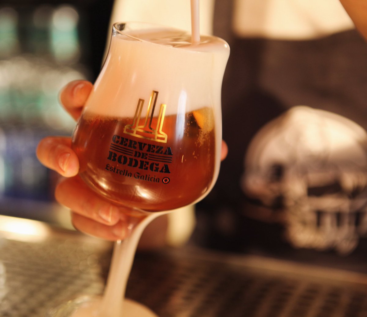 ¿Cómo mejorar el lunes en solo 15 segundos?

En @latitariveramadrid tenemos la solución: una copa perfecta de <a href="/estrellagalicia/">Estrella Galicia</a> #cervezadebodega… para que se esfumen las penas. 

¡Salud!🍺

#latitarivera #madrid #estrellagalicia #afterwork #cerveza