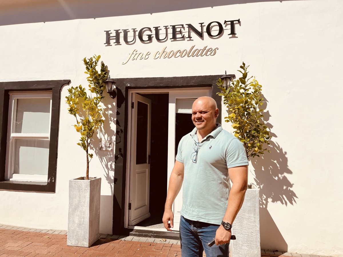 As a coloured boy growing up in a small town during apartheid, making chocolate for a living was not something Danny Windvogel ever imagined doing. But when presented with the opportunity to study abroad, he couldn’t turn it down.

smfnews.org/franschhoeks-c…
