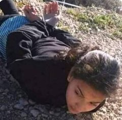 لوكانت هذه الفتاة في أحد الدول الغربية لما سكتوا على هذا لكن في غزة يحصل هذا بل ويبادون.
#غزة_تناديكم
#جريمة_القرن