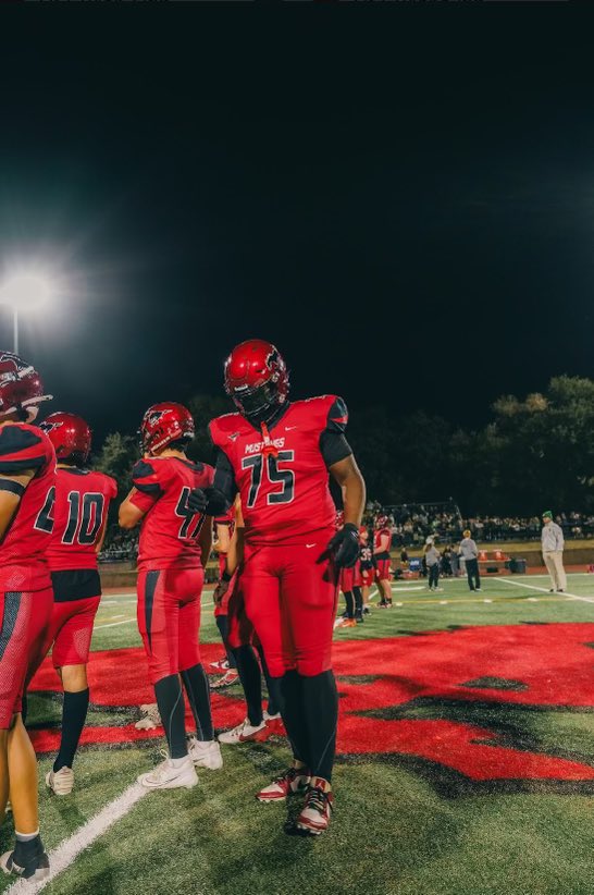 VIP: Can Ole Miss quickly get into the race for Cali DT Dakota Dickson? 
247sports.com/college/ole-mi…
#OleMiss #HottyToddy