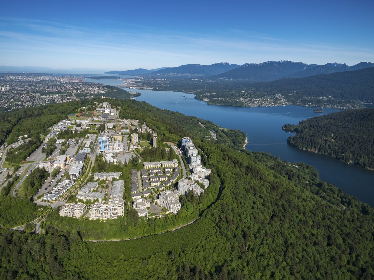Burnaby is home to excellent elementary and secondary schools, plus renowned post-secondary institutions like Simon Fraser University (SFU).

SFU offers a dynamic learning environment that prepares post-secondary students for success in a rapidly evolving world.