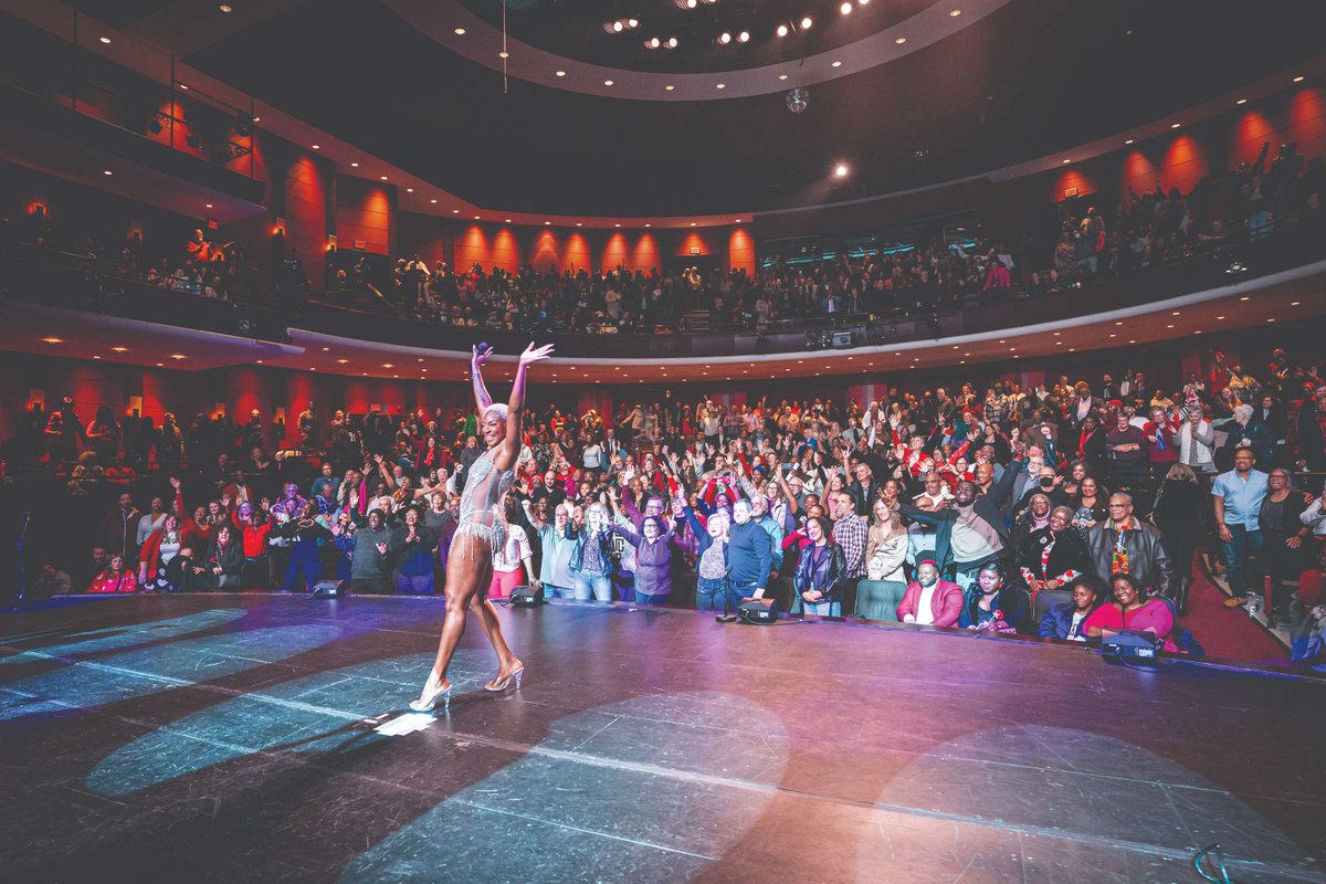 5 REASONS You'll Want To Be First In Like This Season

✅Pick Your Perfect Seat
📆Plan Your Social Calendar Early
😄Never Miss a Sold-Out Show
😮‍💨Flexibility and Peace of Mind
🌟Be Part of the Buzz From the Start