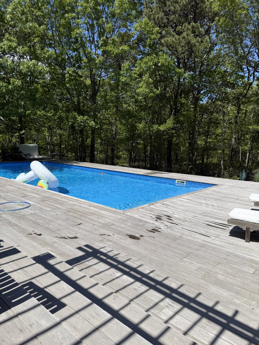 Hamptons with the gang 

<a href="/robw00ds/">woods.ai</a> <a href="/BryceTheTrader/">Bryce</a> <a href="/TraderDraco/">Dal</a> <a href="/jtradestar/">JD🎱</a> <a href="/CryptoZachLA/">Zach</a> <a href="/Tareeq_23/">Tareeq</a> <a href="/TraderMouse95/">Mouse</a> <a href="/CoinGurruu/">💐Guru 💐</a> <a href="/Healthy_Assets_/">Drew</a> <a href="/cryptologyKito/">Kito</a> <a href="/cm_dominguezz/">Chris Dominguez</a>