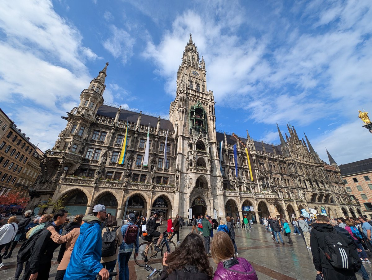 RLS German tweet media