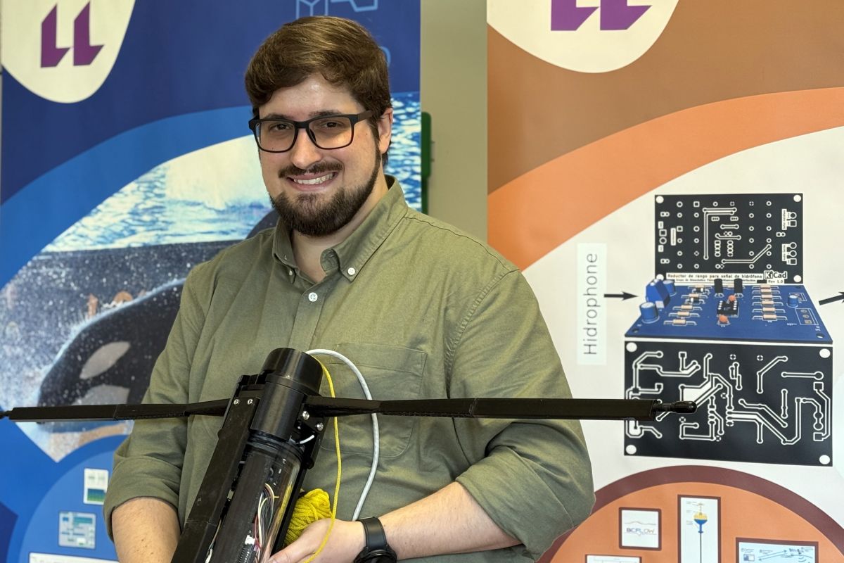 🌊🔊 ¿Qué pasaría si pudiéramos escuchar el océano?

Investigadores de la #ULL han creado una plataforma innovadora para mapear el ruido submarino. Un paso esencial hacia la protección de la vida marina 🐋💙

Conoce más sobre su funcionamiento 👉 t.ull.es/23vy