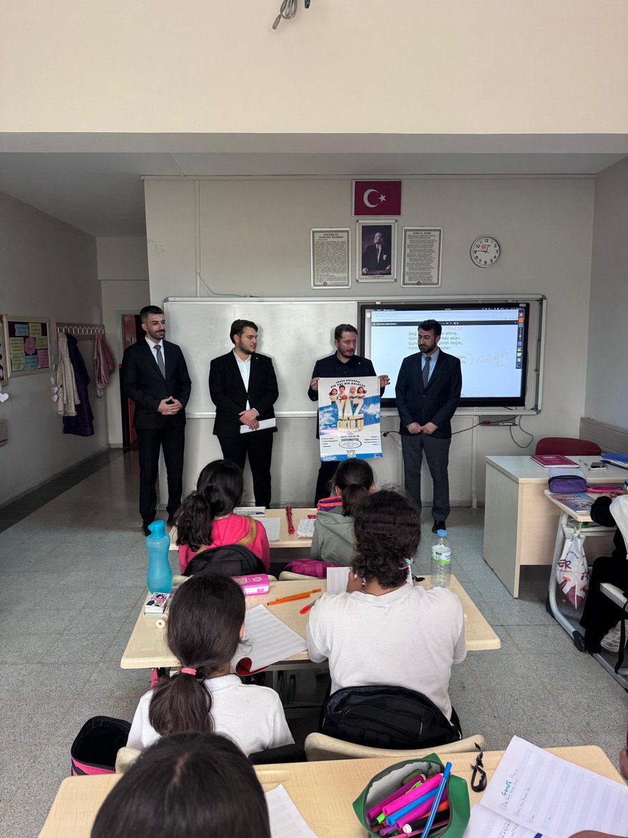 📍Ankara

#SelamVer etkinliğimiz kapsamında TÜGVA Ankara Ortaokul Koordinatörlüğü olarak Ankara’ daki okullarımızda ziyaretlerimize tüm heyecanımızla devam ediyoruz! 🎒📚

Sen de eğlence ve gelişim dolu TÜGVA Yaz Okulu’nda yerini ayırt!
👇
tugvamarketing.powerappsportals.com/yazokulu/