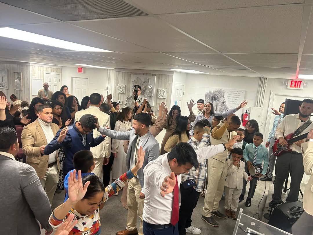BREAKING NEWS🔥🔥
AN ENTIRE CHURCH IN FLORIDA, USA HAS CROSSED OVER TO THE MINISTRY OF THE LORD AFTER WITNESSING WHAT THE LORD DID IN ITALY DURING THE HEALING SERVICE