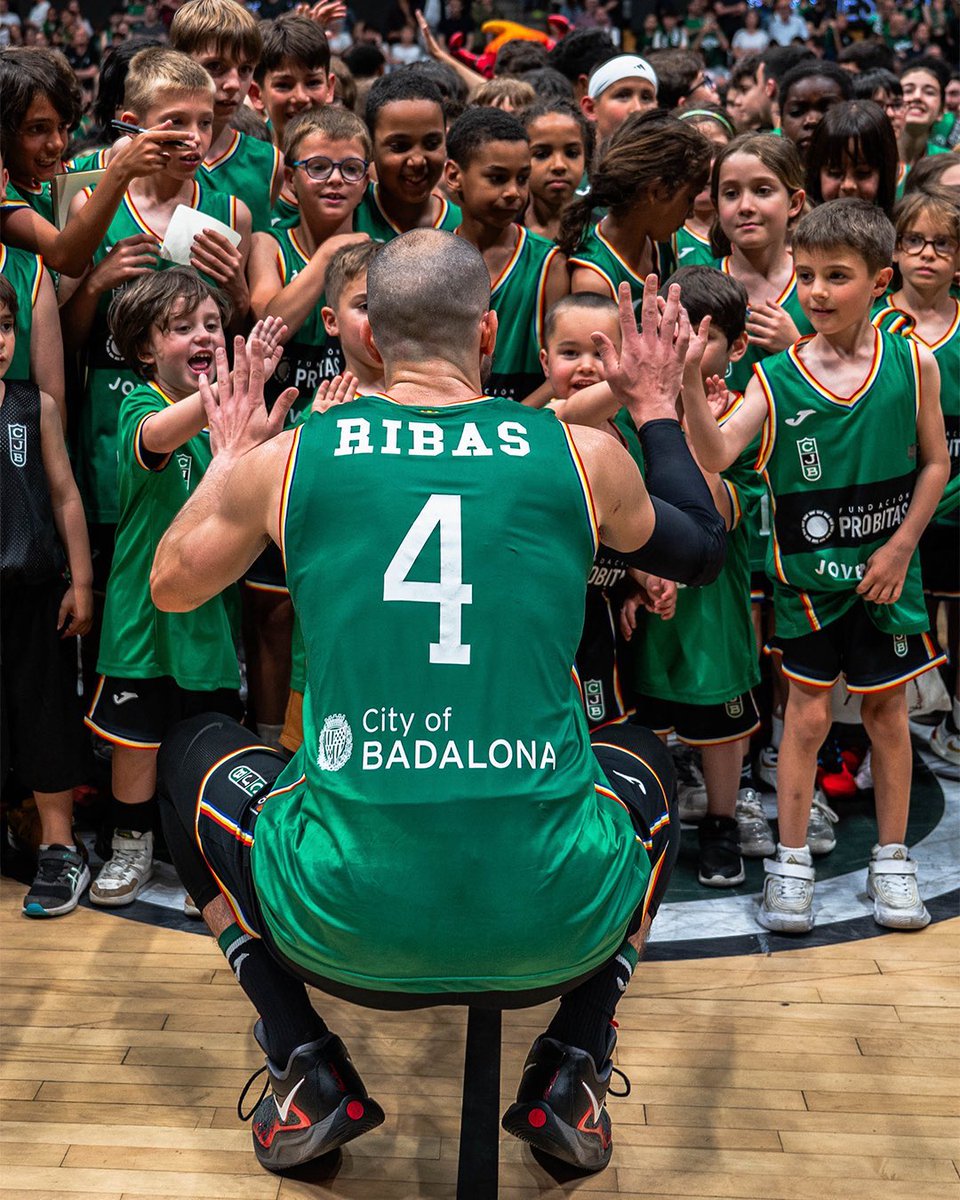 Mamá, per què som de la <a href="/Penya1930/">Club Joventut Badalona</a>?

📸: <a href="/polvallesimo/">Pol Valle Simó</a>