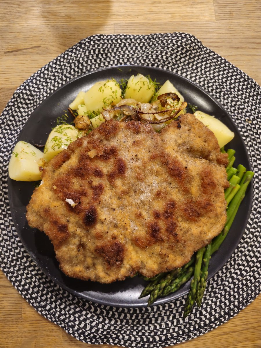 Natalie Wayne Official tweet media