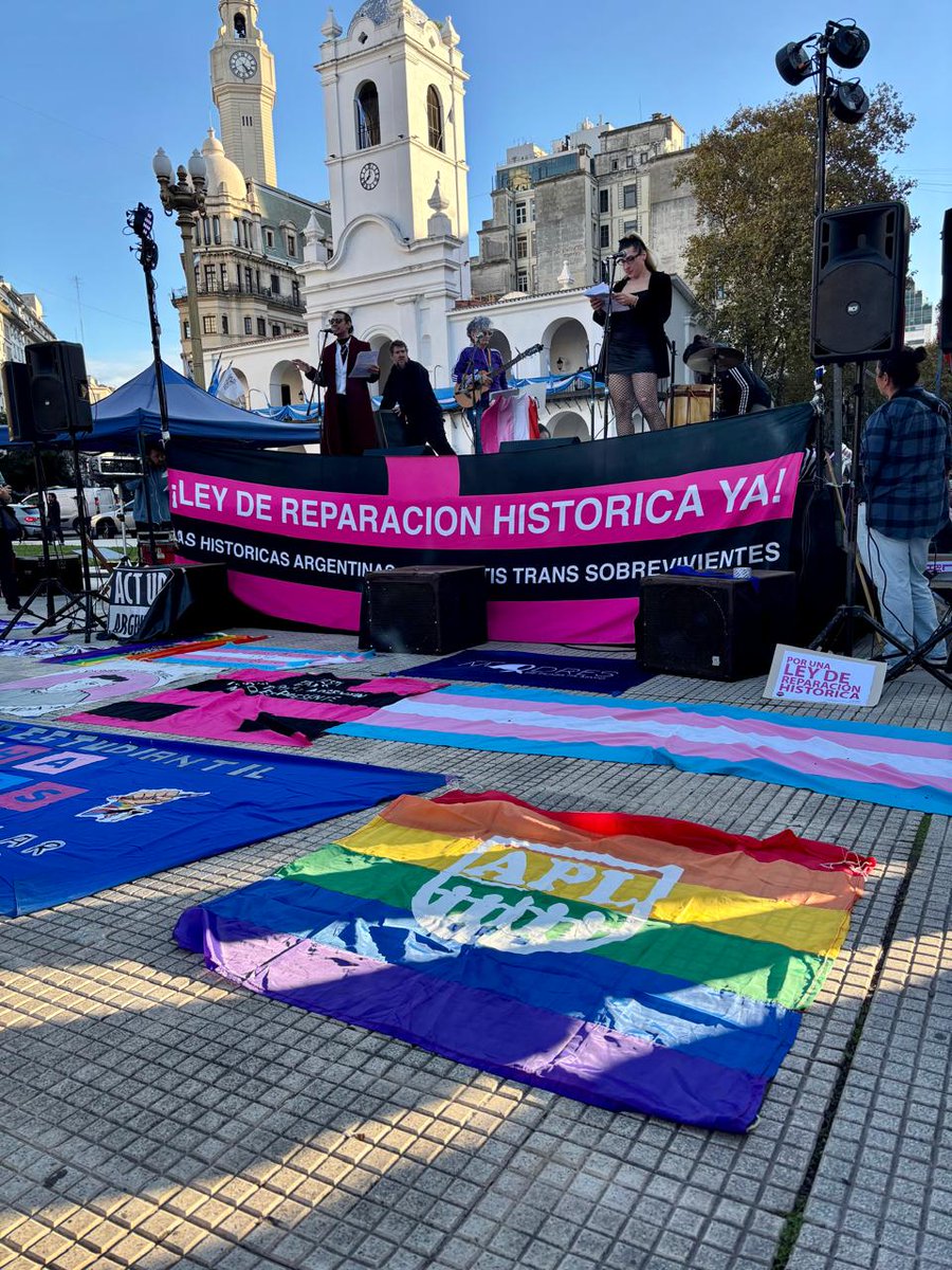 AplDiv's tweet photo. # Ley de Reparación Histórica Ya!!! #presentes @APLCongreso https://t.co/sh229lSdV2