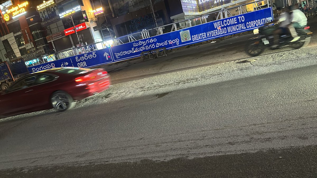 saddam7005's tweet photo. @revanth_anumula @TelanganaCMO @CommissionrGHMC @asadowaisi @AkbarOwaisi_MIM urdu is not there on Gachibowli outer ring road fly over . Congress Govt also neglecting urdu please make sure to include urdu. https://t.co/k7ibDuPFLx