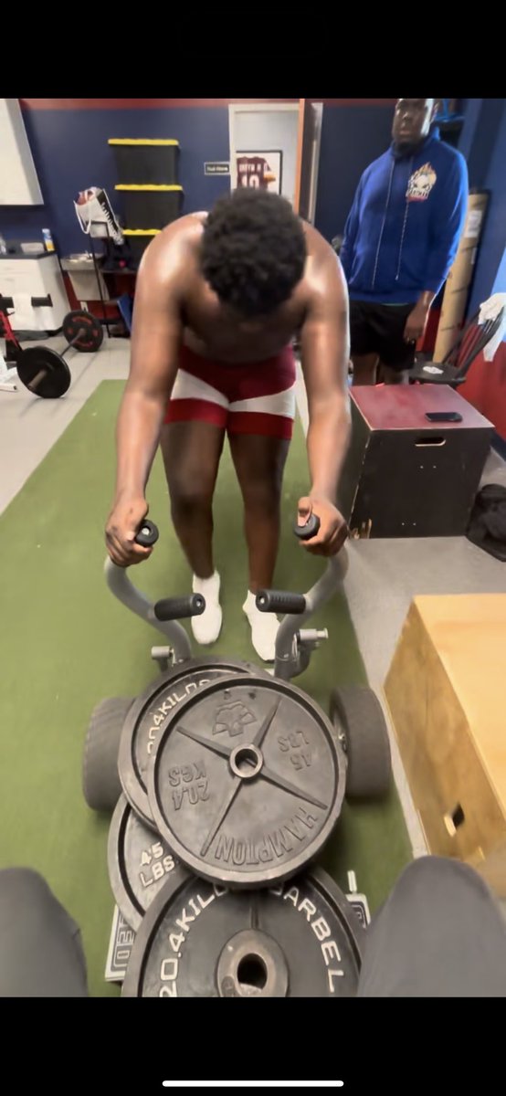 SabionSessionss's tweet image. 6&apos;8 305lbs |C/0 &apos;26| 40:5.19|Bench:315| Squat:500
Another great workout today with Coastal Carolina safety @_DanteThomas and Coastal OL @dangbangout51
750 ON SLED🛷
@CoachTroyTaylor @himiam68 @BigSkippin_75
@_JeffMorton @Coachtimbeck @CoachDWarehime @CoastalFootball
@CoachShoeOl…