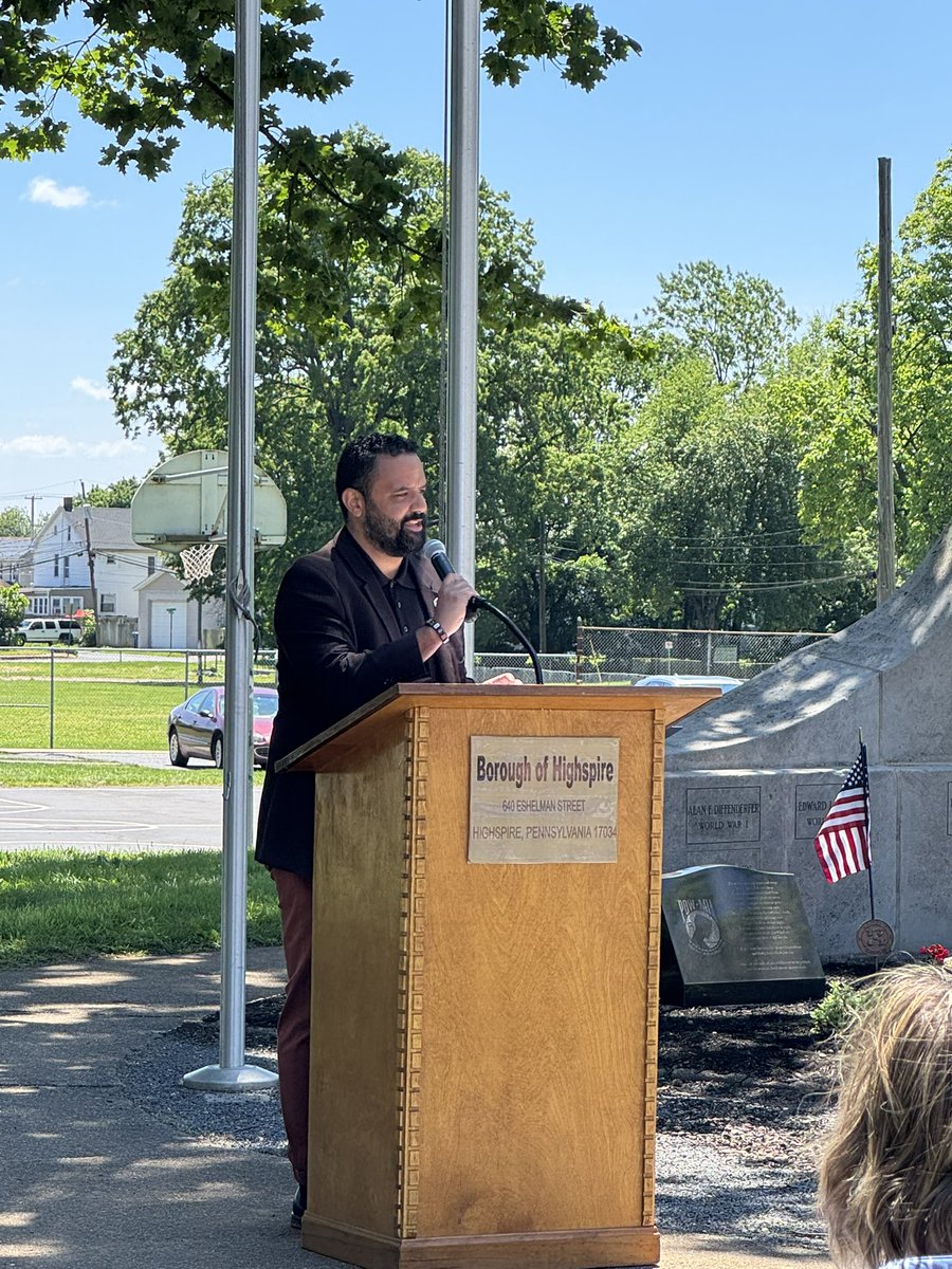 Thanks to Highspire Borough for today’s Memorial Day program. @repmadsen and I were honored to be there with community members and the dedicated band. 🇺🇸