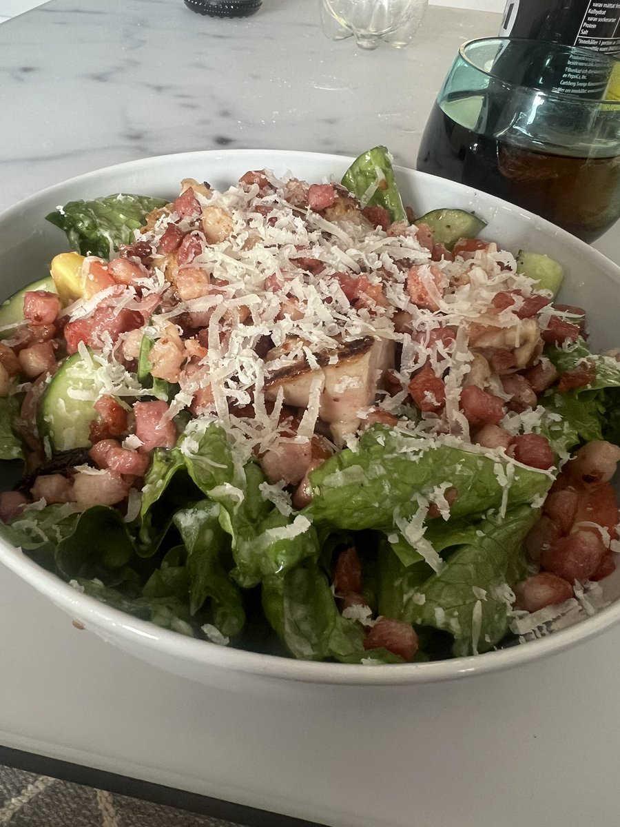 En riktig jävla Caesarsallad