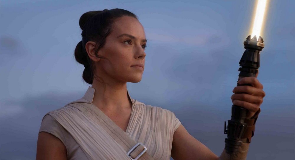QuiGonJenna's tweet photo. The future of Star Wars is bright. ✨ https://t.co/QZTk8GpqNB
