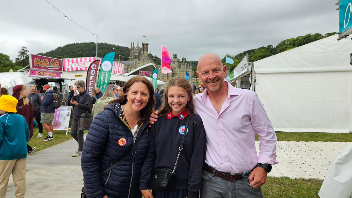 Llongyfarchiadau mawr Megan. Mi wnes di berfformio'n wych! Da ni'n falch iawn ohonnat ti. Diolch am ein cynrychioli ni mor wych.
Big congratulations Megan. You performed brilliantly! We are so proud of you. Thank you for representing our school. #balchder <a href="/UrddDinbych/">Urdd Sir Ddinbych</a>
