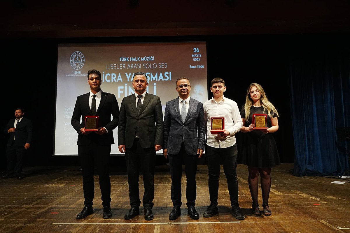 🎼✨İl Millî Eğitim Müdürümüz Dr. Ömer Yahşi'nin katılımıyla Türk Halk Müziği Solo Ses İcra Yarışması Finali ve Ödül Töreni gerçekleştirildi.
<a href="/tcmeb/">Millî Eğitim Bakanlığı</a> <a href="/Yusuf__Tekin/">Yusuf Tekin</a> <a href="/drsuleymanelban/">Dr. Süleyman Elban</a> <a href="/yahsiomer/">Dr. Ömer YAHŞİ</a>