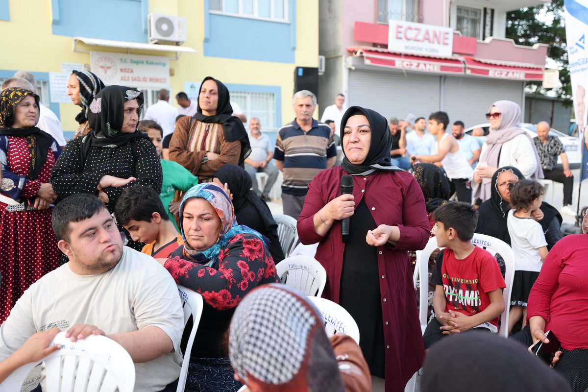📍Koza Mahallemizdeyiz.

Muhtarımız, başkan yardımcılarımız ve birim müdürlerimizle beraber kıymetli hemşehrilerimiz ile buluştuk, mahallemizin taleplerini ve çözüme kavuşması gereken konuları görüştük, değerlendirdik. 

Mahalle sakinlerimize samimi muhabbetleri ve yakın ilgileri