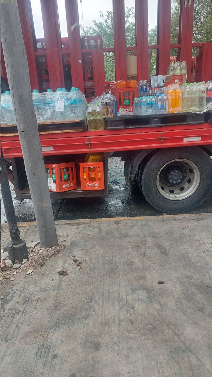 siempre tuve el pensamiento intrusivo de pasar corriendo y afanarme uno d estos