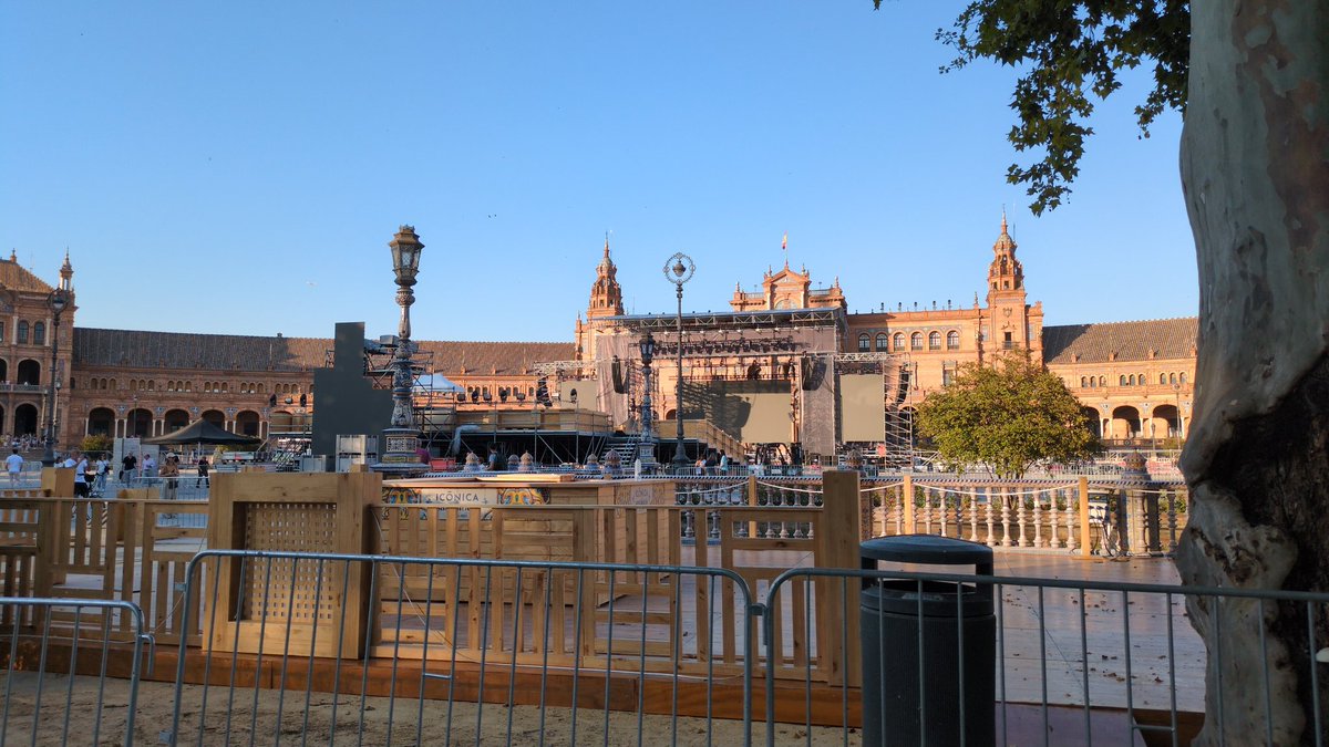 Imagine venir a Sevilla de turismo y encontrarse esto