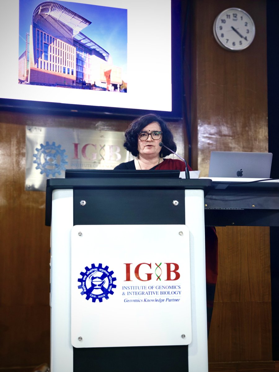sangee_felix's tweet image. Truly honoured to attend the inspiring  talk by Nobel Laureate Sir Paul Nurse (@CrickLab ) on ‘Control of the Cell Cycle’ @IGIBSocial on 26th May 2025. His sharp insights, humour, and patient interaction with the audience made it an unforgettable session.