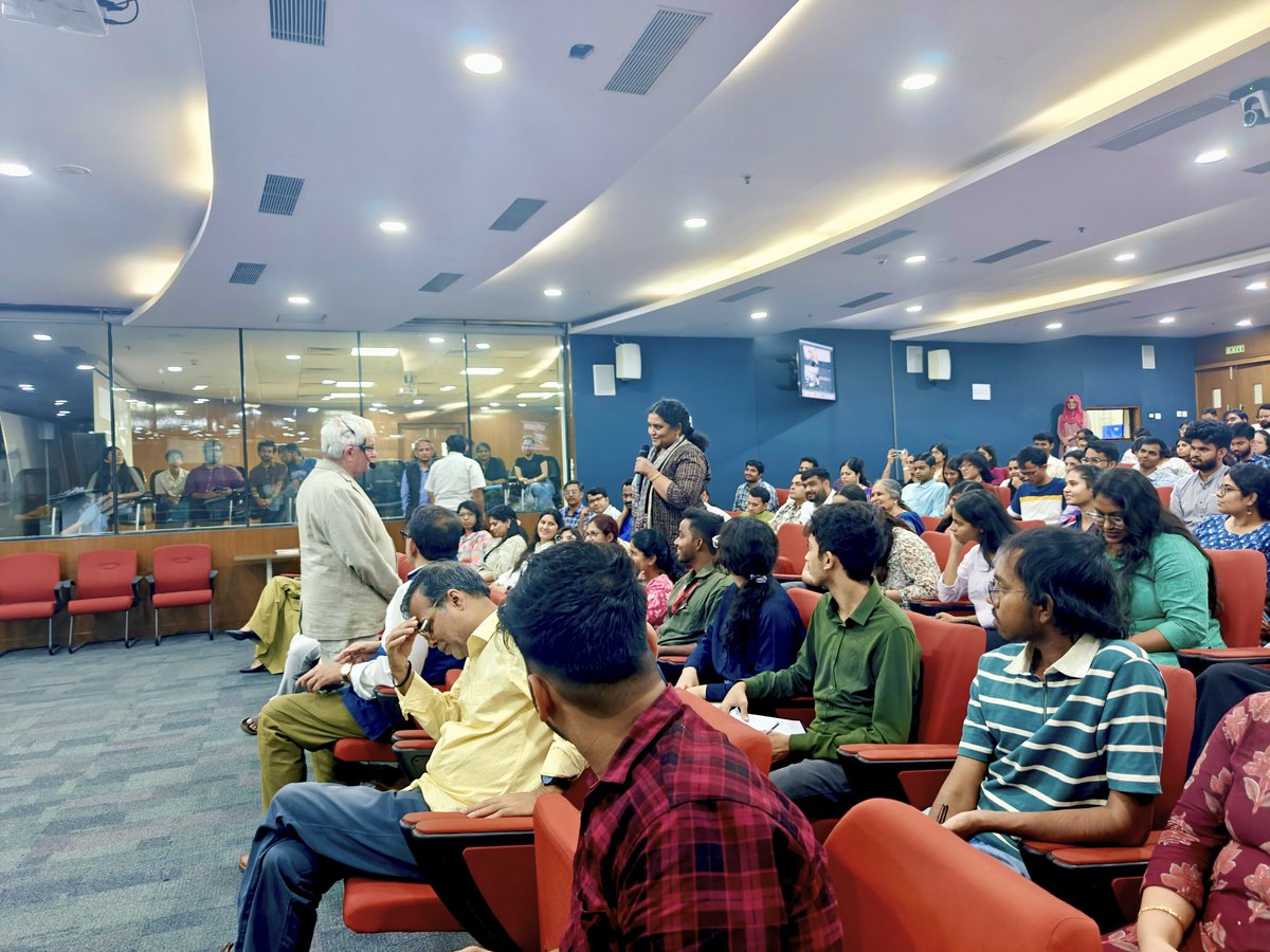 sangee_felix's tweet image. Truly honoured to attend the inspiring  talk by Nobel Laureate Sir Paul Nurse (@CrickLab ) on ‘Control of the Cell Cycle’ @IGIBSocial on 26th May 2025. His sharp insights, humour, and patient interaction with the audience made it an unforgettable session.