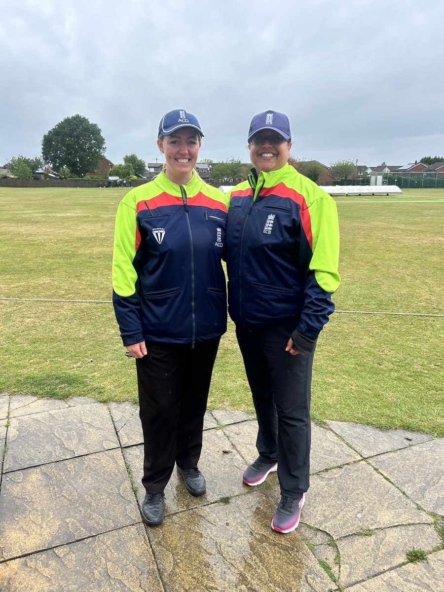 Lancashire v Derbyshire today sadly rained off in the end but had the pleasure to finally stand with the Jasmine 🏏