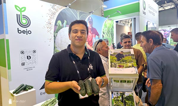 jaarcossanchez's tweet photo. 🆕Nuevas variedades de Bejo completan su catálogo de #pepino español y francés 🥒🥒
📝https://t.co/ZKr3gDJi7D
📌Novedades en #col china como Meriko
📌Variedades de #judía verde como Sidonia y Gloria
#ExploringNatureNeverStops #SemillasBejo #InfoagroExhibition2025 #Almeria🥒🥒🥒