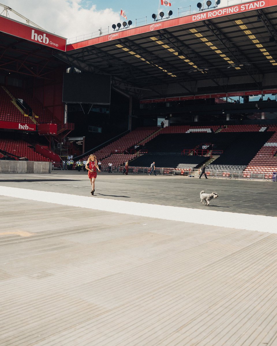 Sheffield, Bramall Lane, thank you so much for the best night of my life! I've still to come back down to earth.

Now, I have the biggest news of my life to share with you tomorrow at 10am! Be sure to set those alarms ♥️🤍