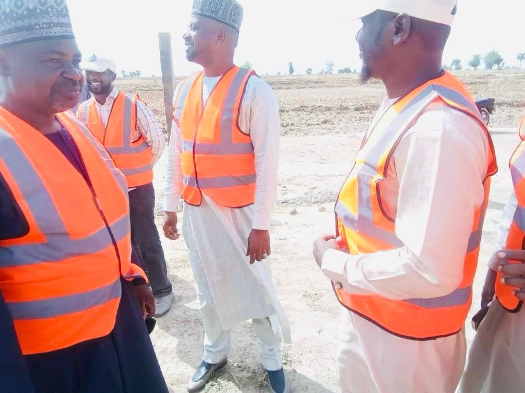 ZAGIS_'s tweet photo. Today, the ES visited farmlands being assessed for the Zamfara Int’l Airport. We’re committed to fair compensation for affected farmers. This project will boost our economy &amp; connectivity. 
Transparency &amp; community engagement remain key. More updates soon!  
#ZamfaraRising #ZAGIS https://t.co/9Q0z9258FX