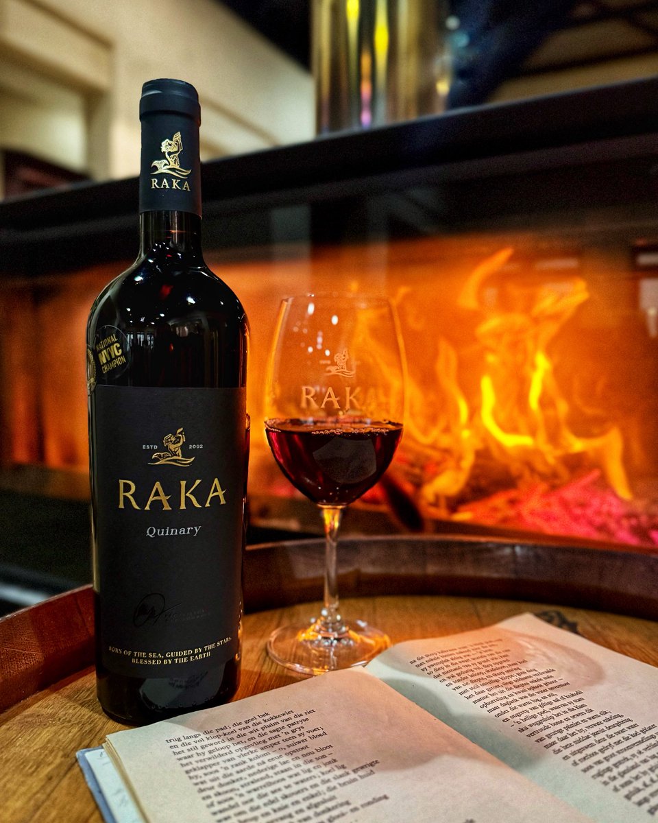 Our Quinary Classic Bordeaux-style blend is the perfect companion by the fireplace as the winter season begins ❄️. Warm up with a glass and your favourite read 🍷📖

#rakawine #visitstanford #winelovers #coolclimatewines #SAwine #kleinriver