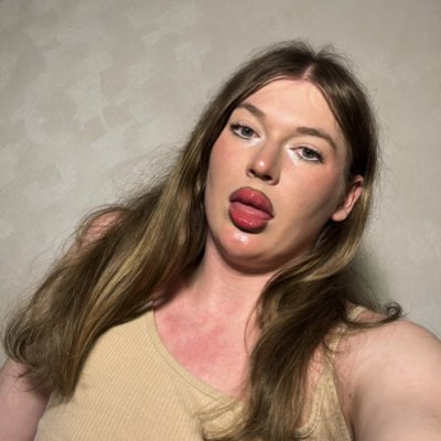 New avatar 💋

#trans #transgirl #transwoman #tgirl #transgender #tranny #sissy #crosdresser #ladyboy