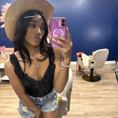 PinkCodeine15's tweet image. #NewProfilePic