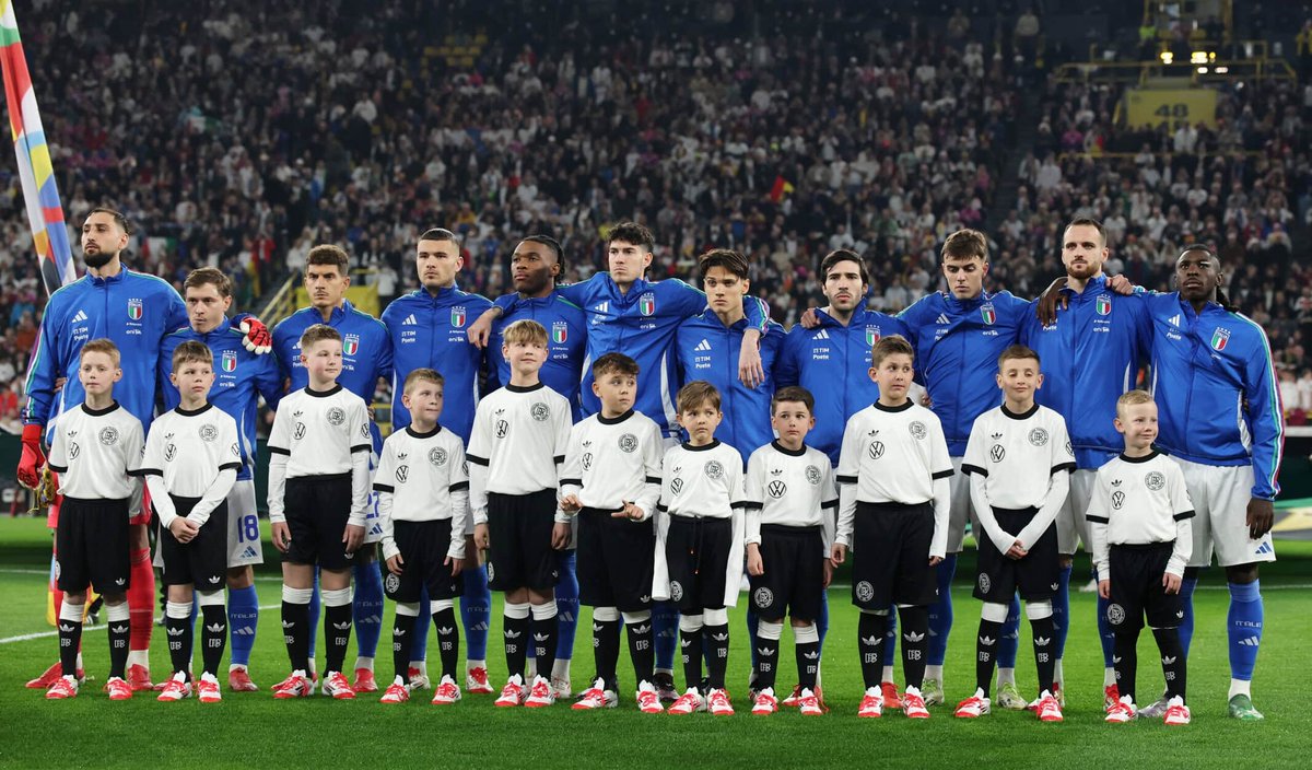 ROAD TO WC2026 : la liste des convoqués de l’ITALIE est tombée avec trois RETOURS et une NOUVEAUTÉ !
calciomio.fr/road-to-wc2026…