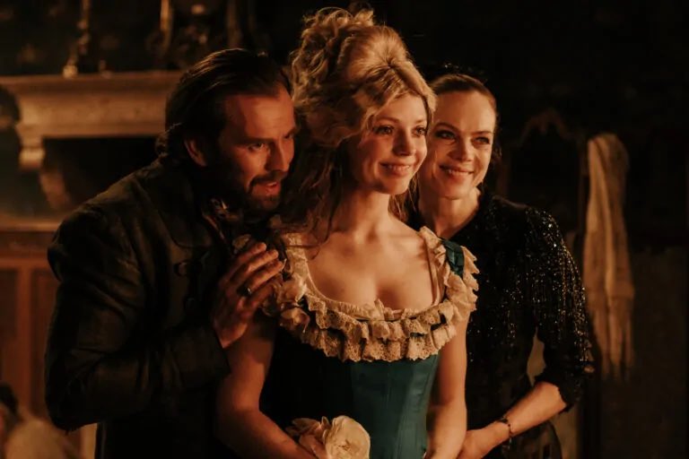 Here are the clues for tomorrow’s episode:
- a 2025 release
- beauty horror
- 🪱
- based on a fairytale 
Any guesses? 👗
#horror