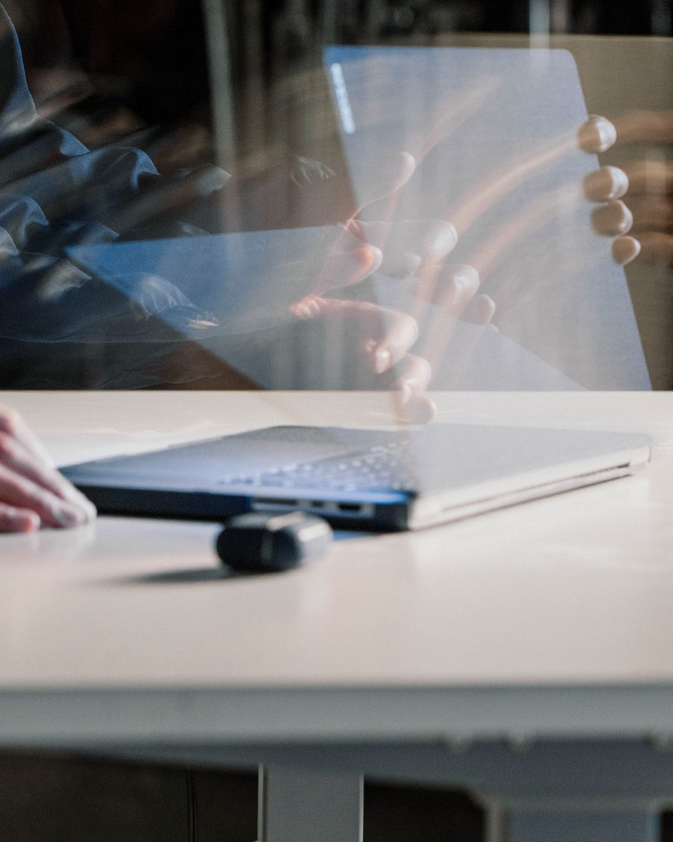 Barely there protection you can trust. loom.ly/BC5gBSg