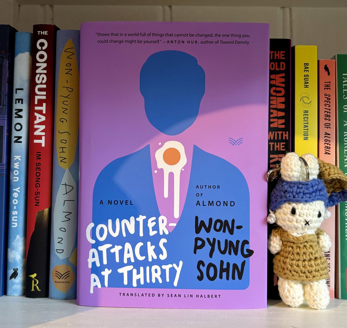 My latest read 📚 
from the author of ‘Almond’
‘Counterattacks at Thirty’ by
Sohn Won Pyung 

(‘서른의 방격’ - 손원평)

#booktwt